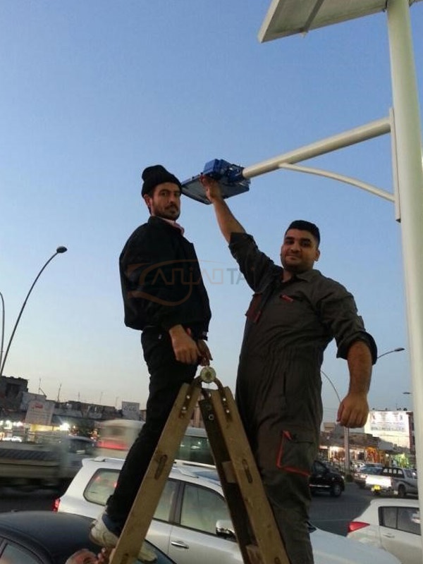Irak - Poteau éclairage 5m / Lampe LED 20W